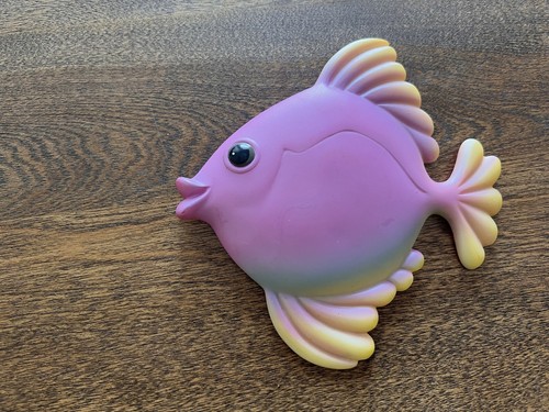 Set 4 Vintage Neon Resin Fish Wall Hangings Decor Fun Kitchy Retro Fluorescent - Picture 3 of 10