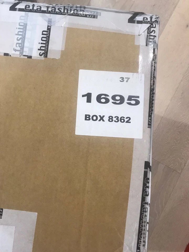 Lotto stock abbigliamento firmato felpe/t-shirt nuove pz 50 uomo/donna tg miste - Immagine 2 di 3