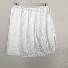 Vassarette Half Slip White Nylon 28" x 18" Side Slit 7" 11-122 Size L
