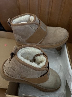 New Ugg Boots Lined Youth Size 4 Tan Brown Suede Water Resistant Treated Winter