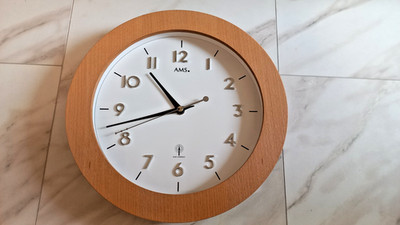 AMS 5836 Funkwanduhr modern Gehäusedurchmesser 29 cm Funkwanduhren Holzuhren