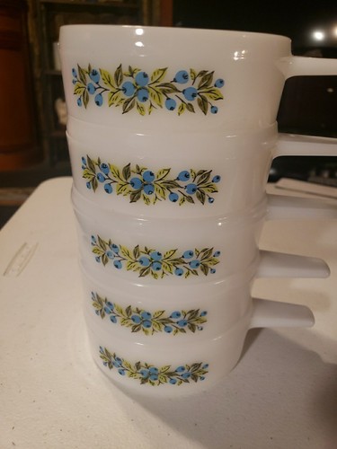 Vintage Jeanette Blueberry Milk Glasbake Bowls