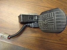 KENWORTH T600 FOOT PEDAL 6031