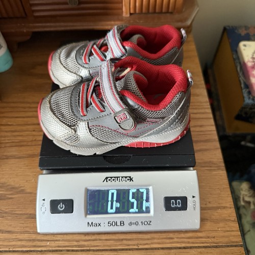 Stride Rite Made 2 Play Sneakers Size 5.5 W Infant Gray Red Silver - Picture 7 of 7