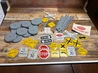 Amazing Vintage Tonka Road Signs Set