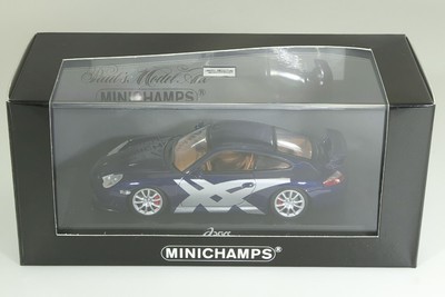 ミニチャンプス 1/43スケールポルシェ 911（996 ） GT3 2003 Porsche 911 (996) GT3 Black 2003 1:43 Minichamps 400062024