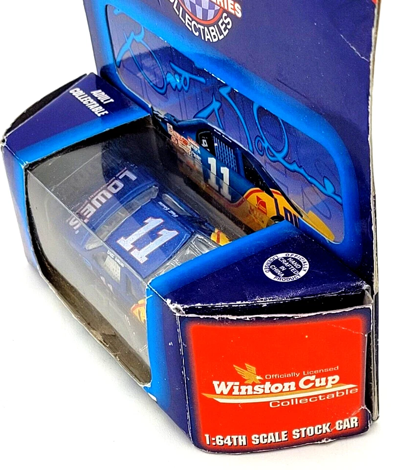 Ford Thunderbird 1995 Brett Bodine #11 Lowe's acción Nascar diecast escala 1:64 Foto 3 de 4