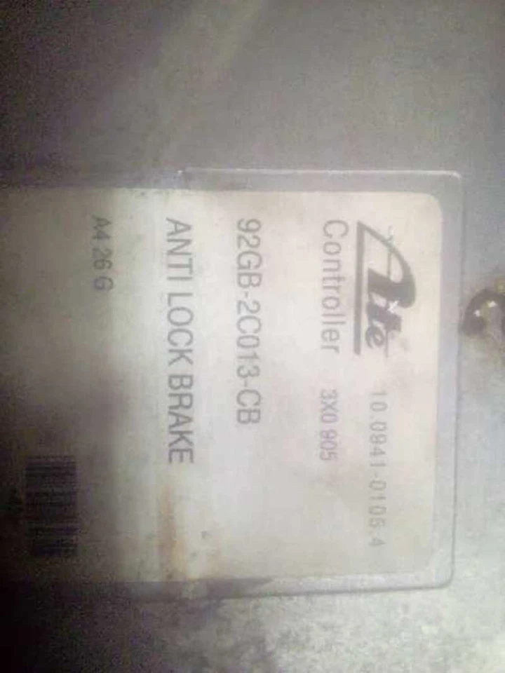 92GB2C013CB centralina abs per FORD SCORPIO BERL. TURNIER 1992 211083 - Immagine 2 di 4
