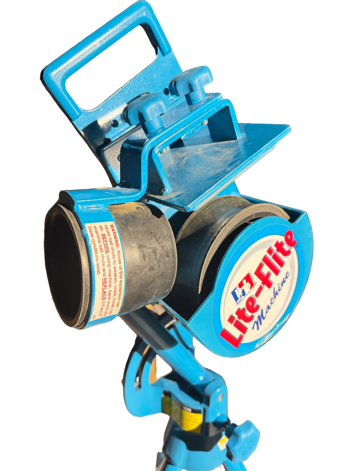 Jugs M6000 LiteFlite Baseball Softball Pitching Machine W/ Legs Carry