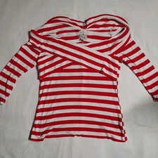 Women's Belle Sky Size Medium Red Striped Pull Over Sweater Top