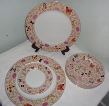 7pc SORELLE Dinner Plate Set Butterflies Gold 2 Dinner 4 Salad 1 Bread Plate