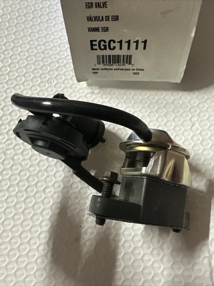 CARQUEST EGC1111 Exhaust Gas Recirculation (EGR)Valve4F1236 For Dodge Ramcharger - Image 2 of 3
