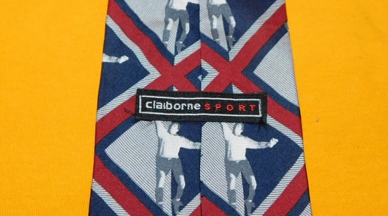 CLAIBORNE SPORT MADE IN U.S.A. BLUE/RED/GREY BASKETBALL MOTIF TIE - NECK TIES. - Imagem 3 de 3