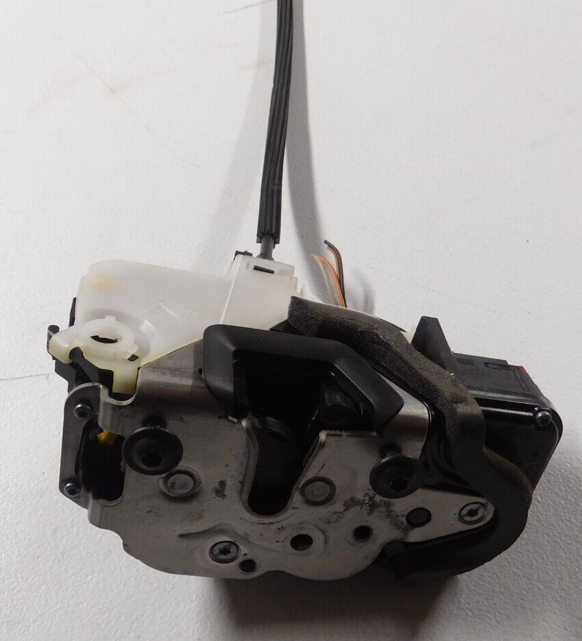2010 2017 CHEVROLET EQUINOX FRONT RIGHT DOOR LOCK LATCH ACTUATOR OEM 2010-2017-chevrolet-equinox-front-right-door-lock-latch-actuator-oem