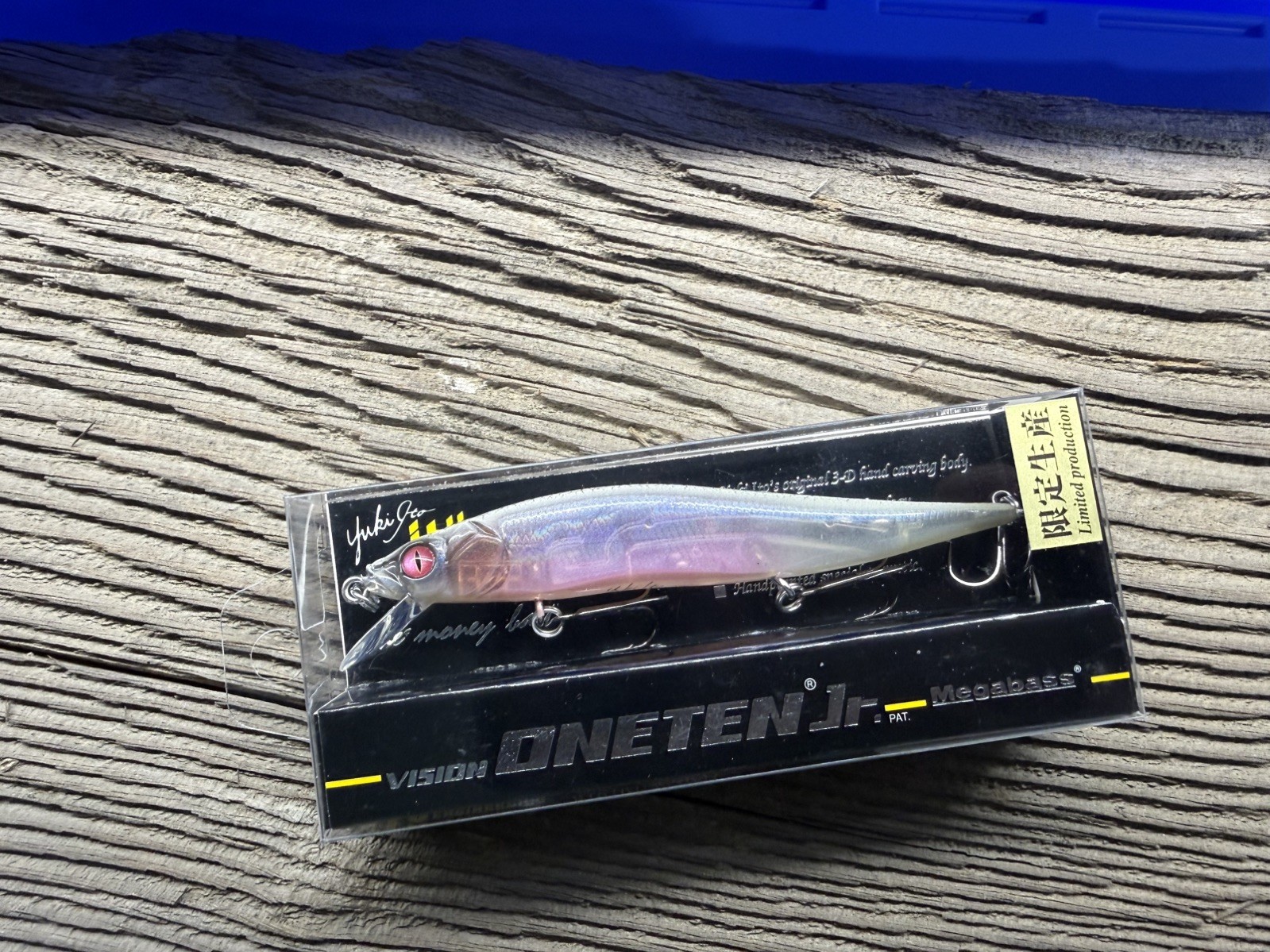 Megabass Vision 110 Jr. SP-C BMC Baby Kingyo - Image 2