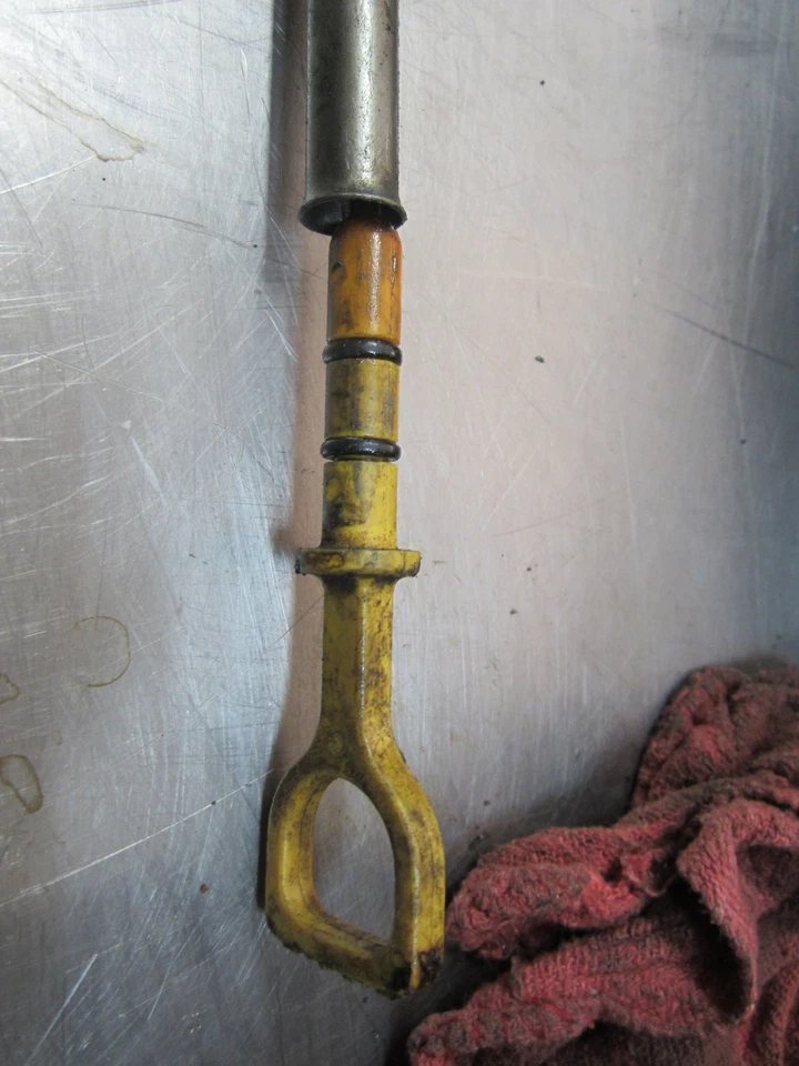 Varilla de medición de aceite de motor con tubo para 10-11 KIA SOUL 2.0 2661123010 Foto 2 de 4