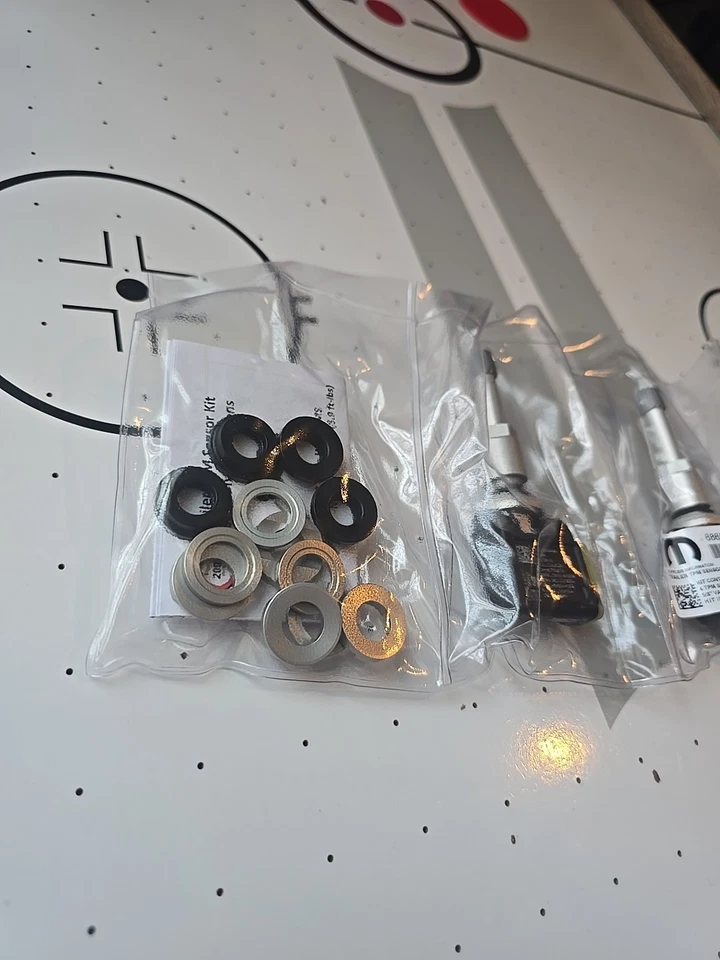 Kit SENSOR TPMS P68600218AA 2023-2026 Original Mopar Ram 1500 2500 3500 4500 5500 Foto 3 de 3