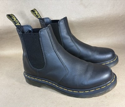 Dr. Martens Mens Size 10  The Original   Black Chelsea Boots 2976 New MSRP $190