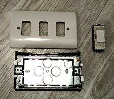 Grid Module MK, with Frontplate, Fixing plate, Back Box 35mm - 3-gang