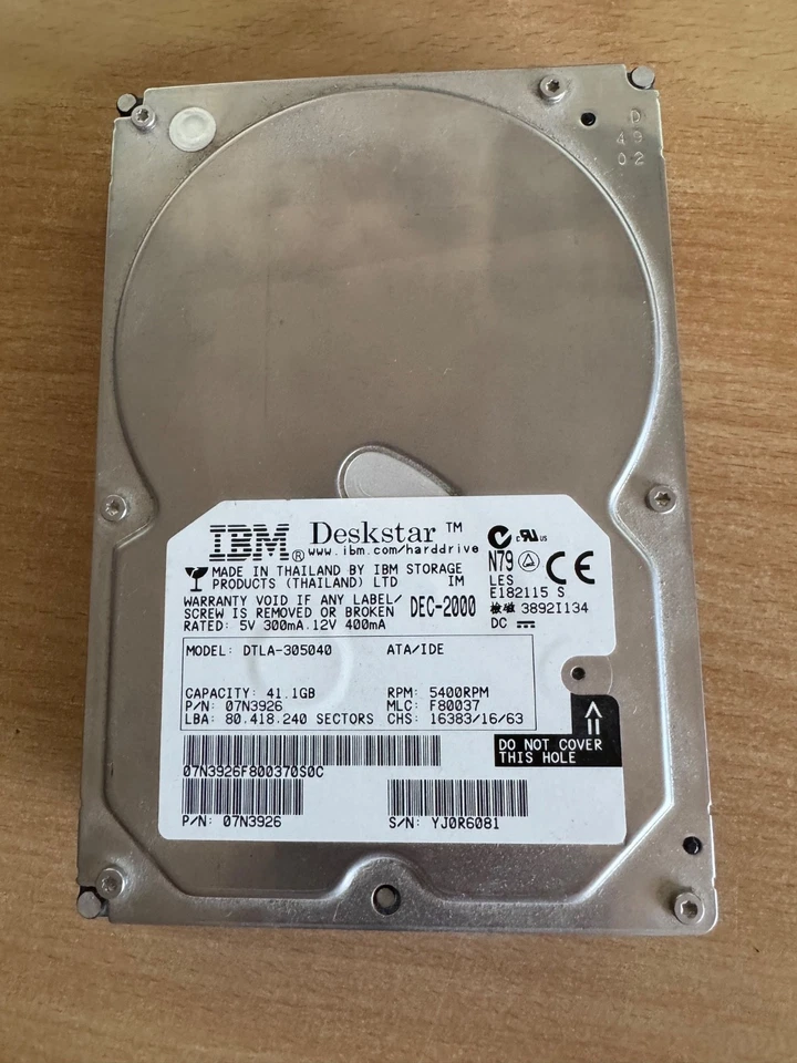 IBM Deskstar DTLA-305040 41GB IDE / PATA Festplatte 3,5" – getestet – - Bild 1 von 3