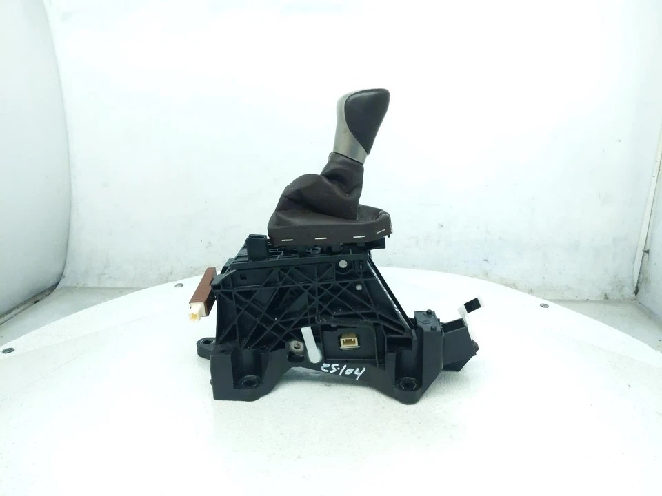 2016-2018 Lexus Es350 Automatic Trans Gear Shifter Selector 33560-33350 - Image 4 of 4