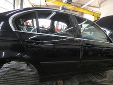 T�r hinten rechts E46 320i Cosmosschwarz 303/9
