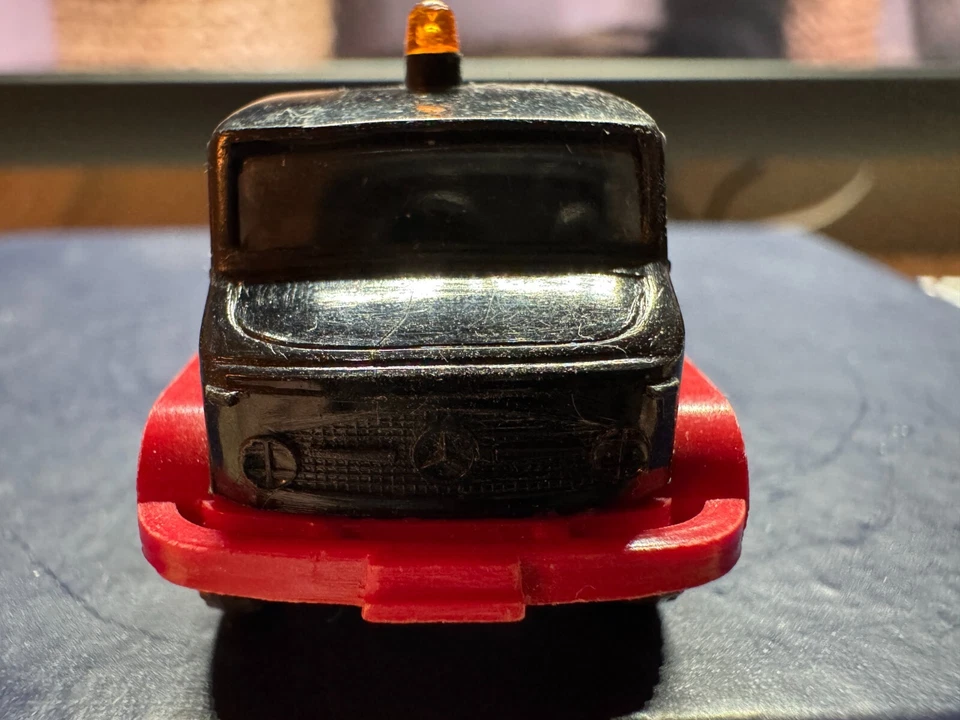 Wiking 1:87 Ancien Unimog Remorqueur Bon État - Photo 3/4