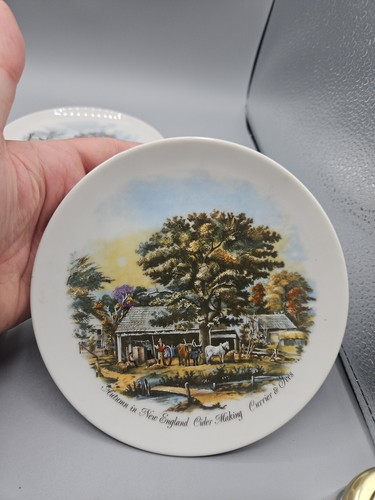 Vintage Currier and Ives Set Of 4 Seasons Decorative Wall Plates 6 1/4" - Picture 3 of 5