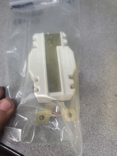 Hubbell, HBL2750, Twist Lock Single Receptacle, 4 Pole, New 3D099, 2750A - Picture 5 of 6