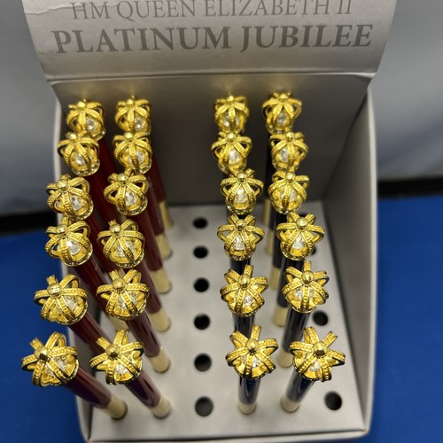 24xQueen Elizabeth II Platinum Jubilee Crown Pens Commemorative Memorabilia Gift - Picture 2 of 9