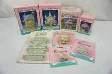 Lot Beachwood Ltd. Hand Painted Porcelain Easter Lighted House Gazebo Pavillion