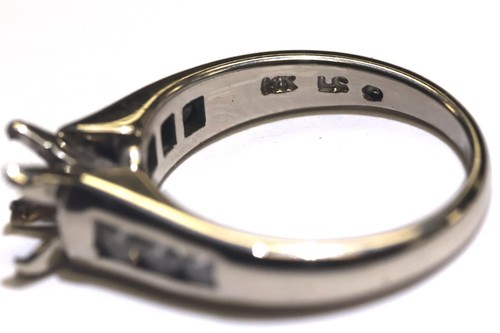 14K white gold .36ct diamond semi mount ring mounting 5.1g princess 5.25x5.25mm - Imagen 4 de 8