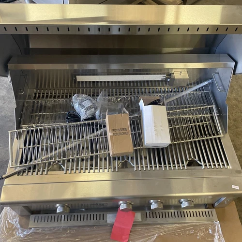 Edgestar GRL420IBBNG 42 Inch Wide Natural Gas Built-In Grill with Rotisserie - Picture 10 of 15