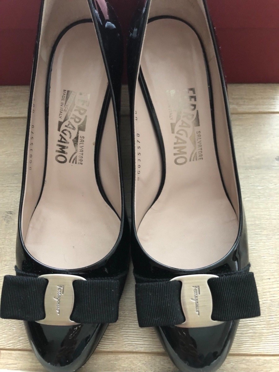 Salvatore Ferragamo CARLA 70 黒エナメル 100% Authentic Salvatore Ferragamo Carla 70—Black 6C | eBay