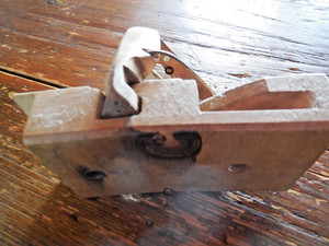 Antique Wooden Ribbon Loom Shuttle Bobbin w/ Moving Gear
