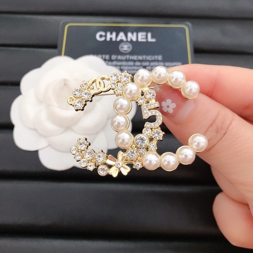Retro Fashion Ladies' Fashion Classic Three-dimensional Pearl Crystal Brooch - Picture 46 of 54