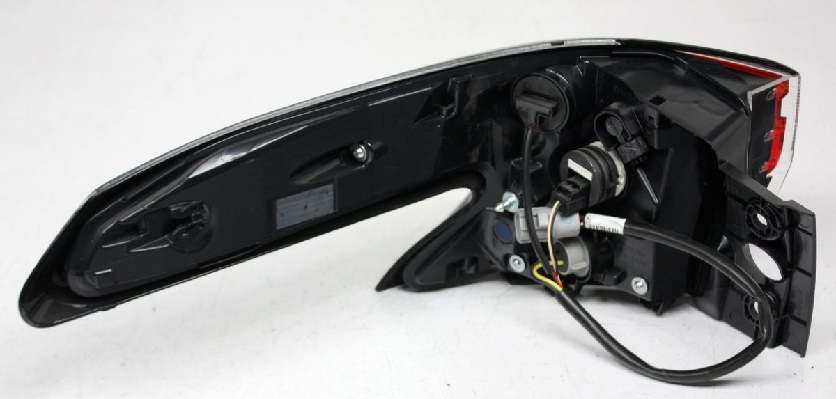 OEM Right Passenger Side LED Tail Lamp For Toyota Sienna 81550