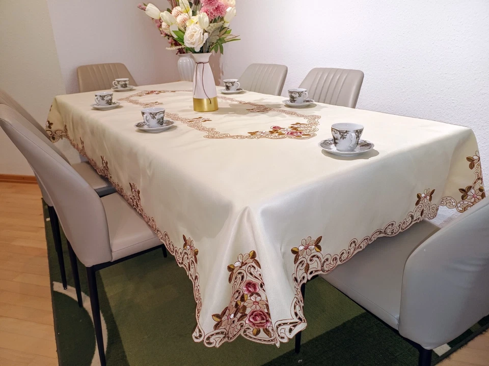 bestickte Tischdecke 150 x 250 cm