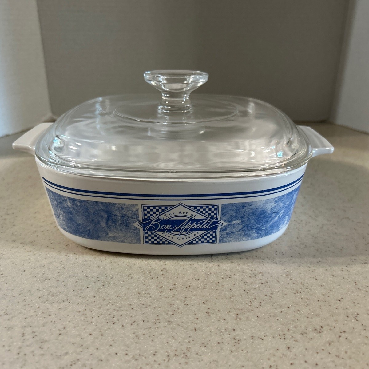 CORNING WARE A-2- B LT BON APPETIT CASSEROLE DISH W/ GLASS