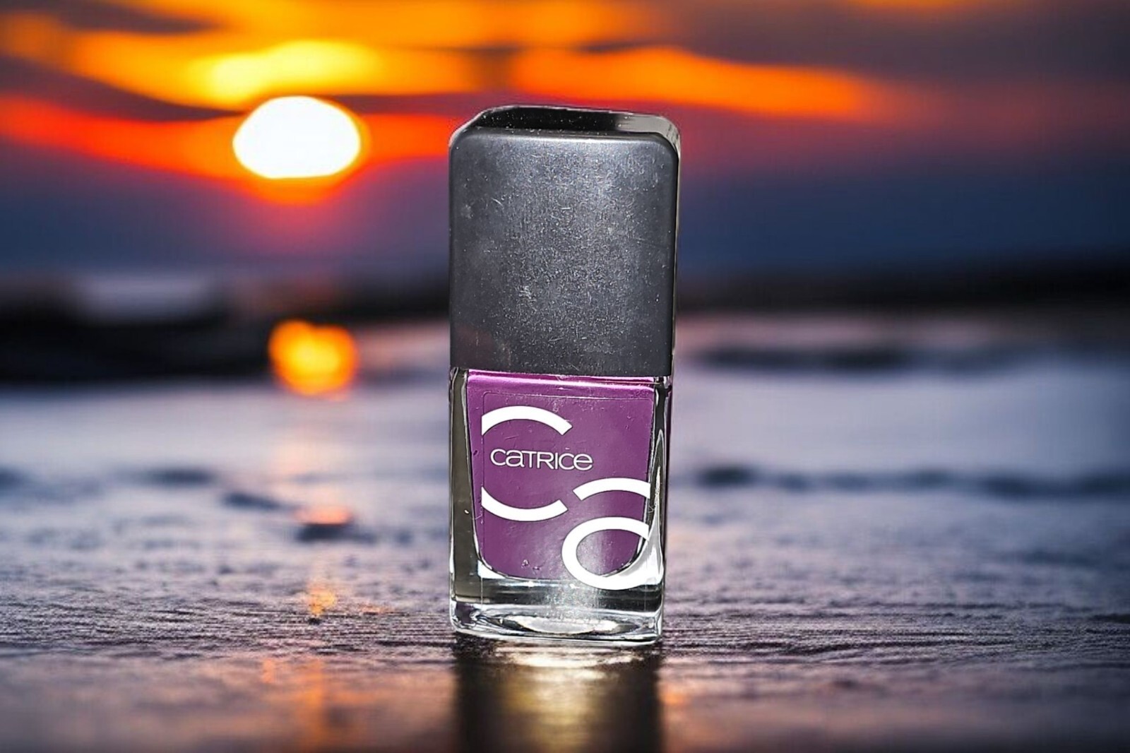 Catrice ICONAILS Gel Lacquer Nagellack Farbe 159 Purple Rain Lila farbig Nailart
