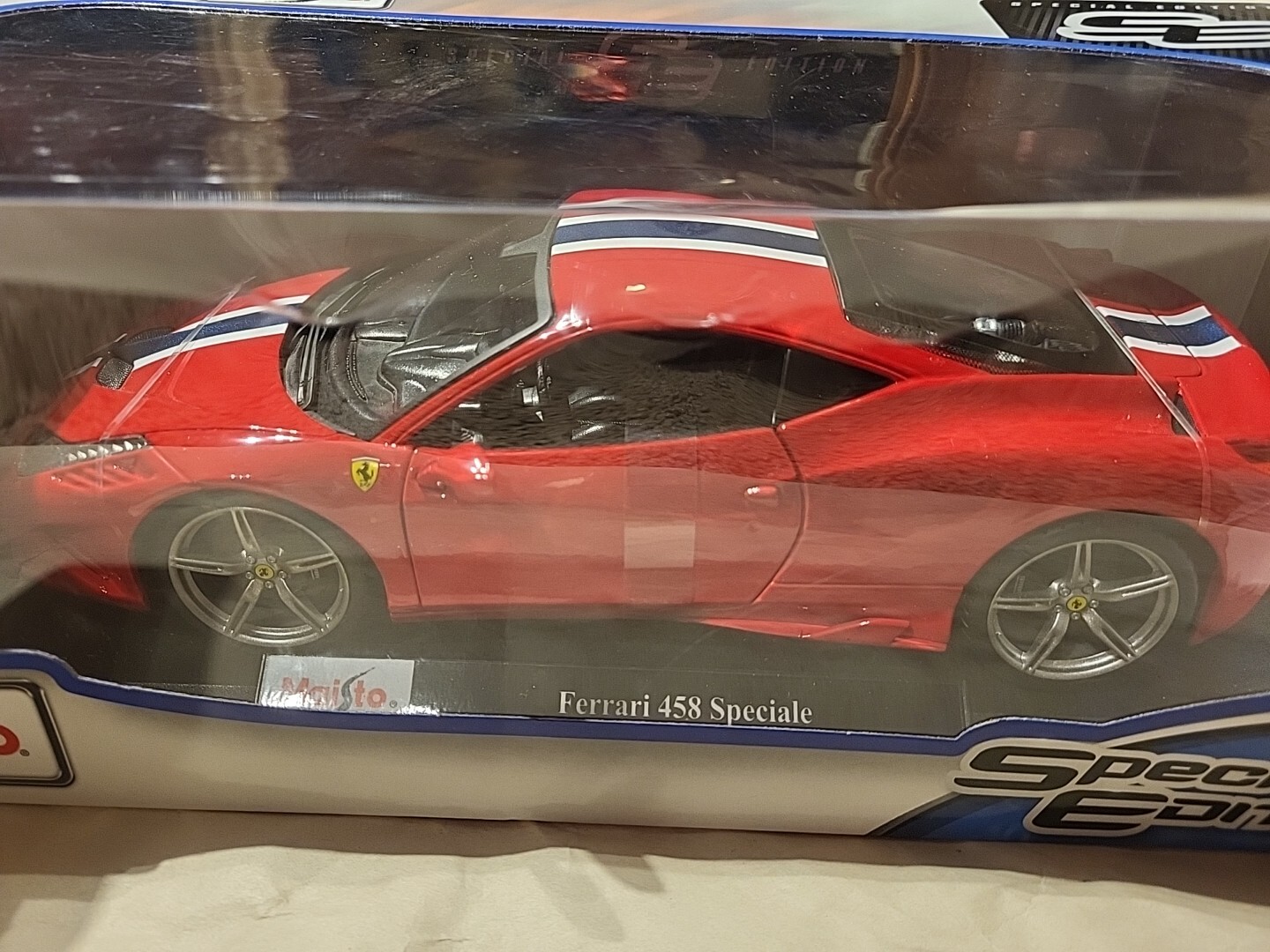 Ferrari 458 Speciale Grigio Scuro - Modellino Maisto Scala 1:18 - Collezione Supercar