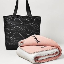 VICTORIA'S Secret Tote Sherpa Blanket