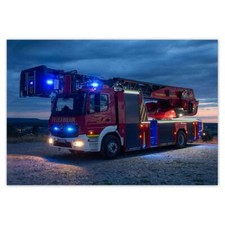 Vlies Fototapete Tapete Wandbild Feuerwehrauto mit Sirene Nr. H8854_TV