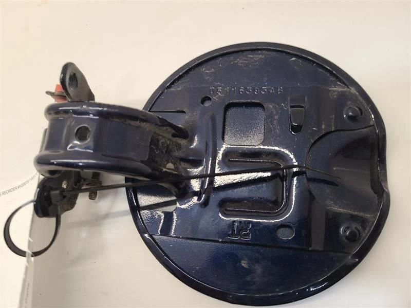 Dodge Grand Caravan 2011-2020 puerta de llenado de combustible azul Foto 4 de 4