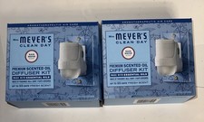 2 MRS. MEYER'S CLEAN DAY SCENTED OIL DIFFUSER KIT RAIN WATER WARMER  REFILL