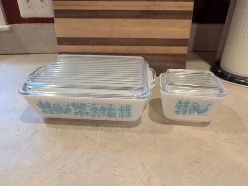 Vintage Pyrex Refrigerator Dishes 2 w Lids "Amish Butterprint" Pattern 501 & 503