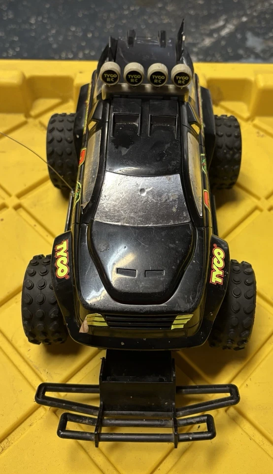 1994 Tyco PYTHON 6.0V Jet Turbo RC Car Truck And Battery UNTESTED No Remote - Image 3 of 4