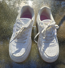 Girl's White Nautica Sneaker - Size 3 GUC