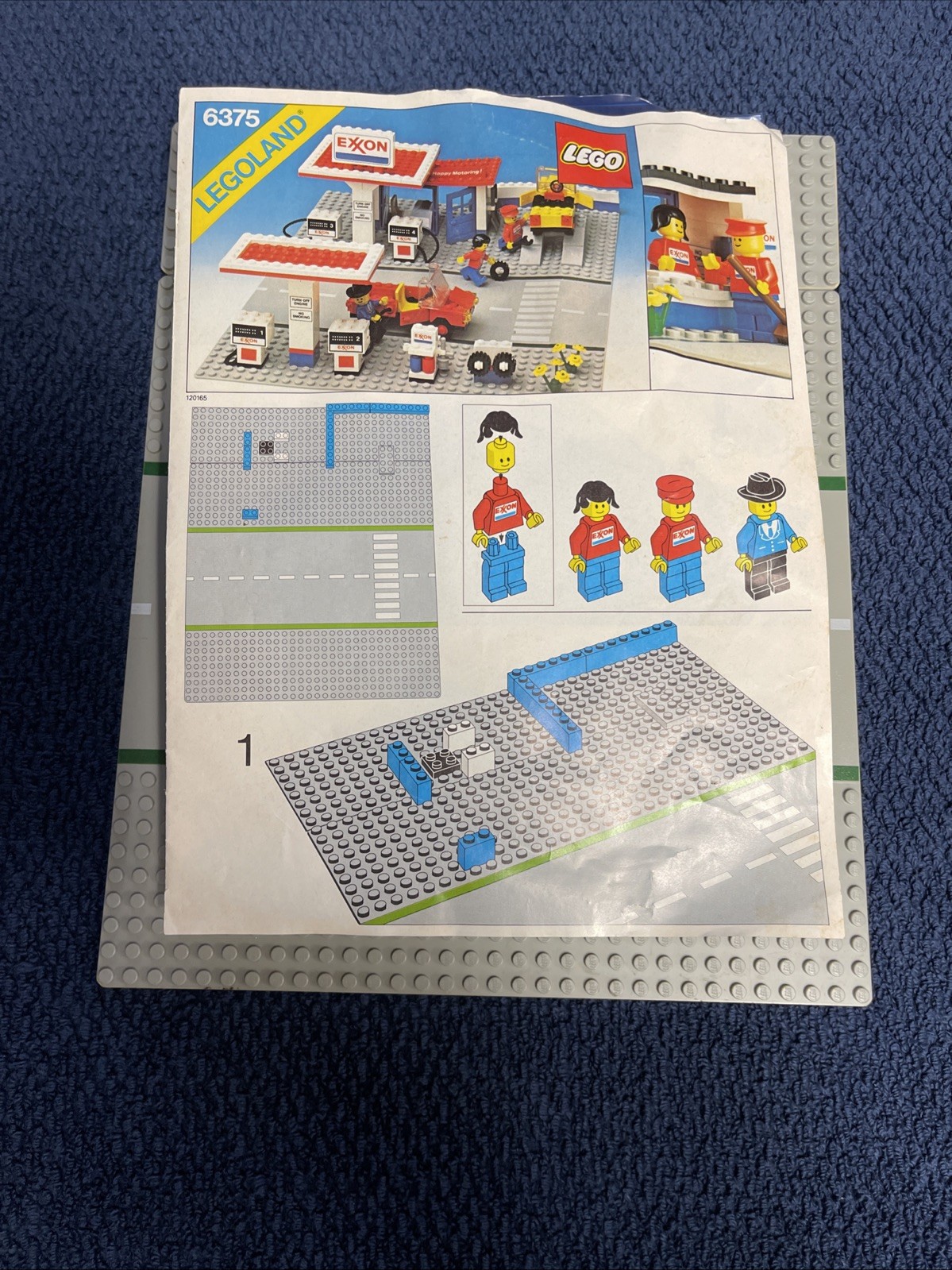 LEGO Town 6375 Exxon Gas Station 99.99% Complete W/Instructions