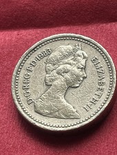 1983 Royal Arms One Pound Coin Circulated Old Style £1 FREE P P